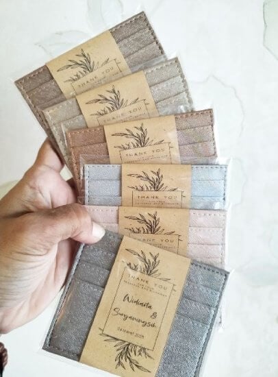 Souvenir Dompet Kartu