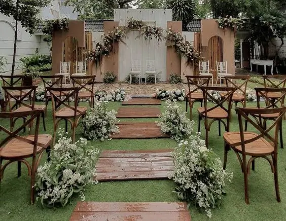 Pernikahan Sederhana Konsep Rustic Garden