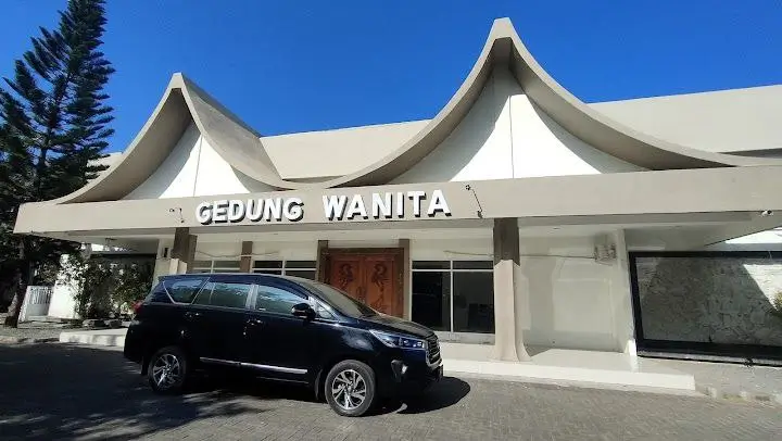 Gedung Wanita Paramitha Kencana