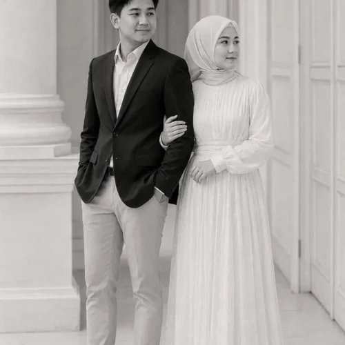 dummy-monochrome-couple-5